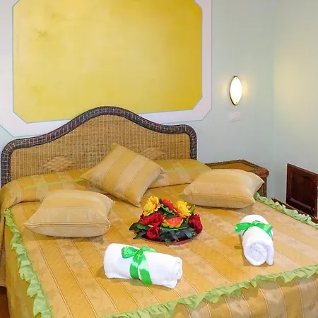 Cav D'italia E Falco Pescator